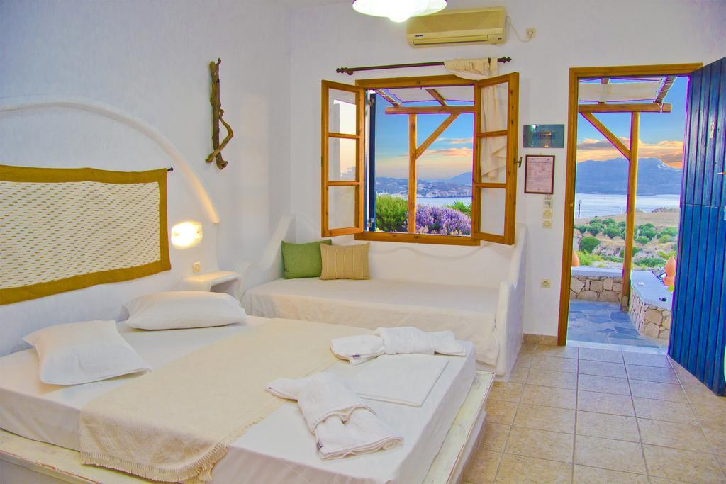 Margaritari Studios Milos Adamantas Room photo